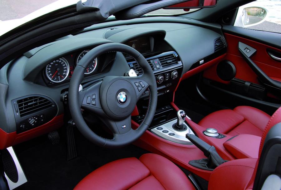  BMW M6 Convertible 2007 года  (фото 20 из 89)